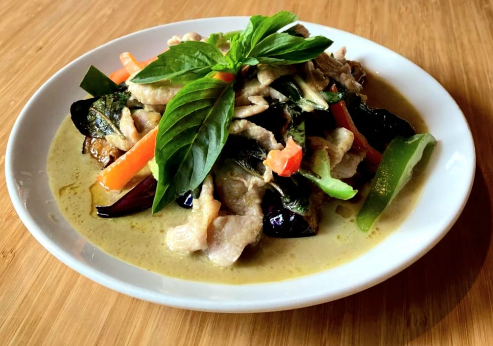 Pad Gang Kiew Waan, Little Thai Place