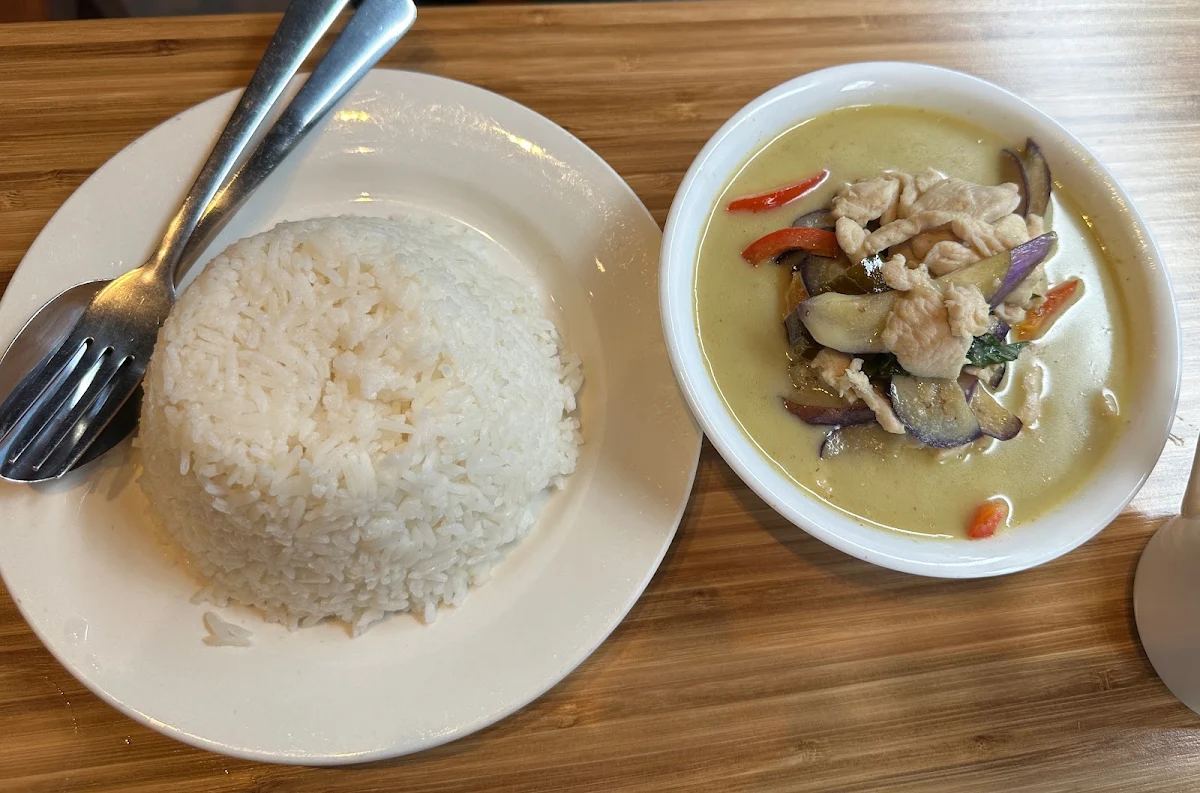 Yellow Chicken Curry, Little Thai Place