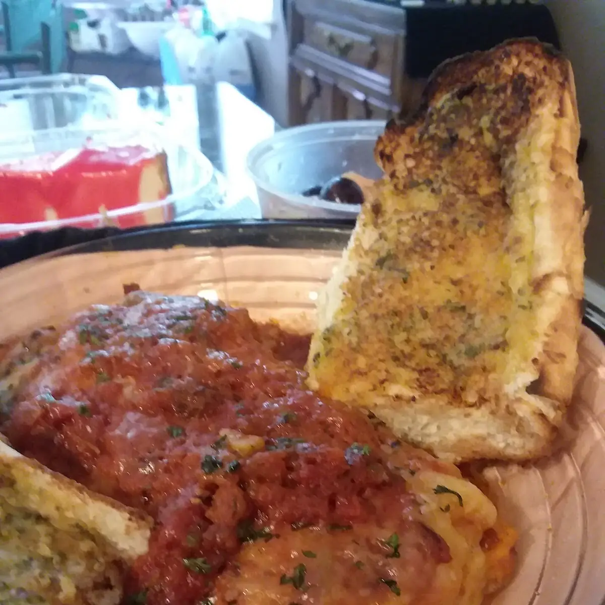 Lasagna and Garlic Bread