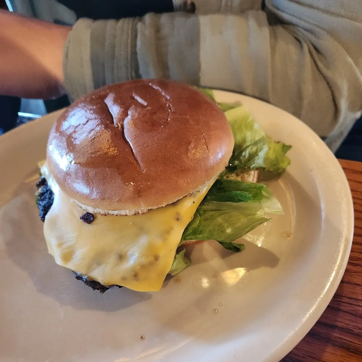 Barrel Bacon Cheeseburger