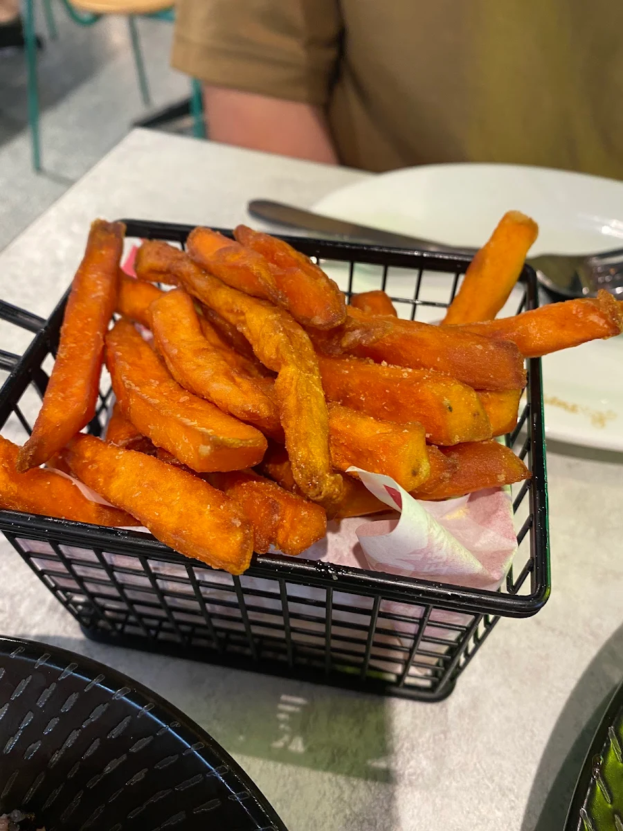 Sweet Potato Fries, NeNe Chicken (Brookfield)