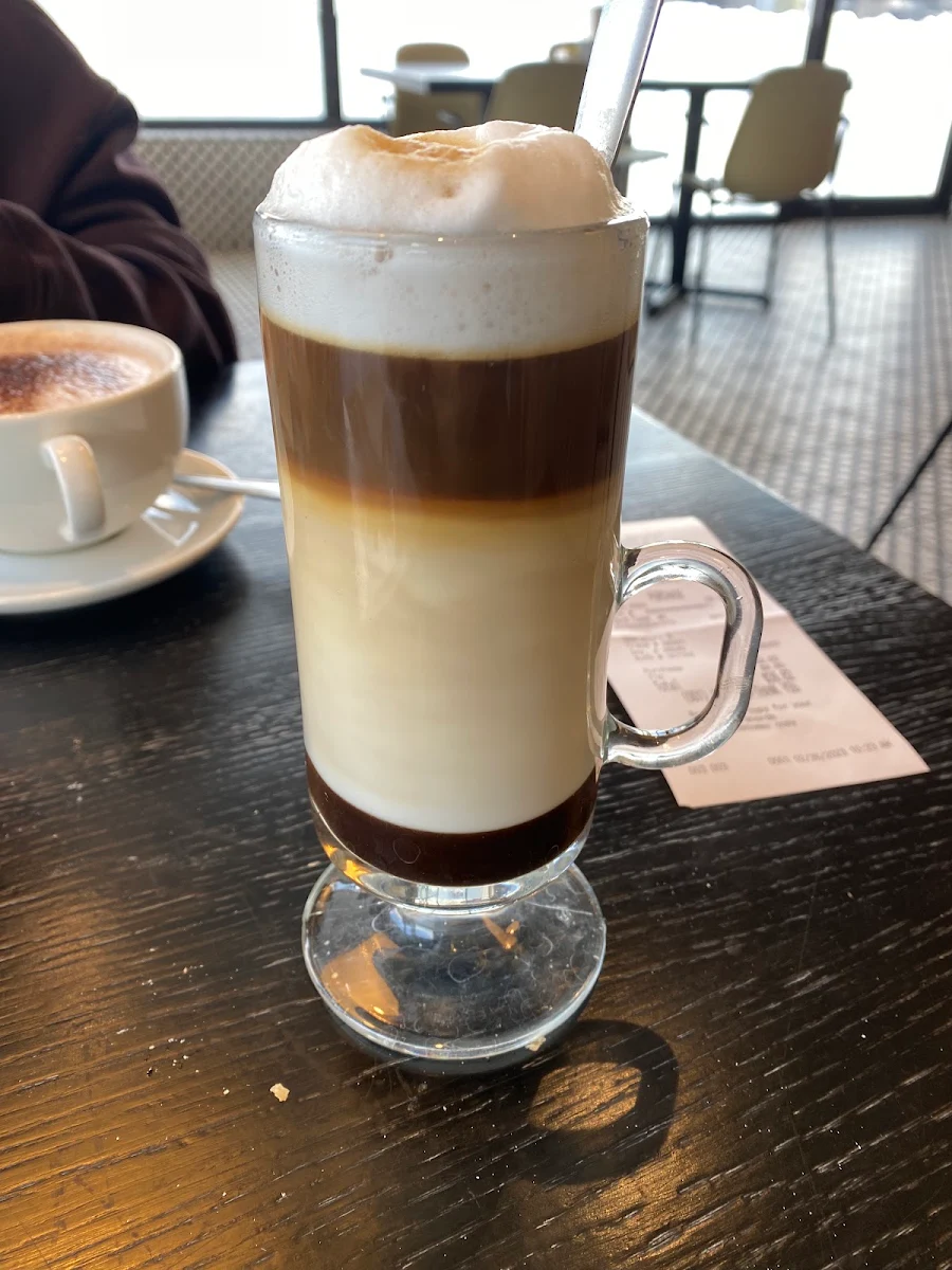 Mochaccino, 3 Castelos Grill House