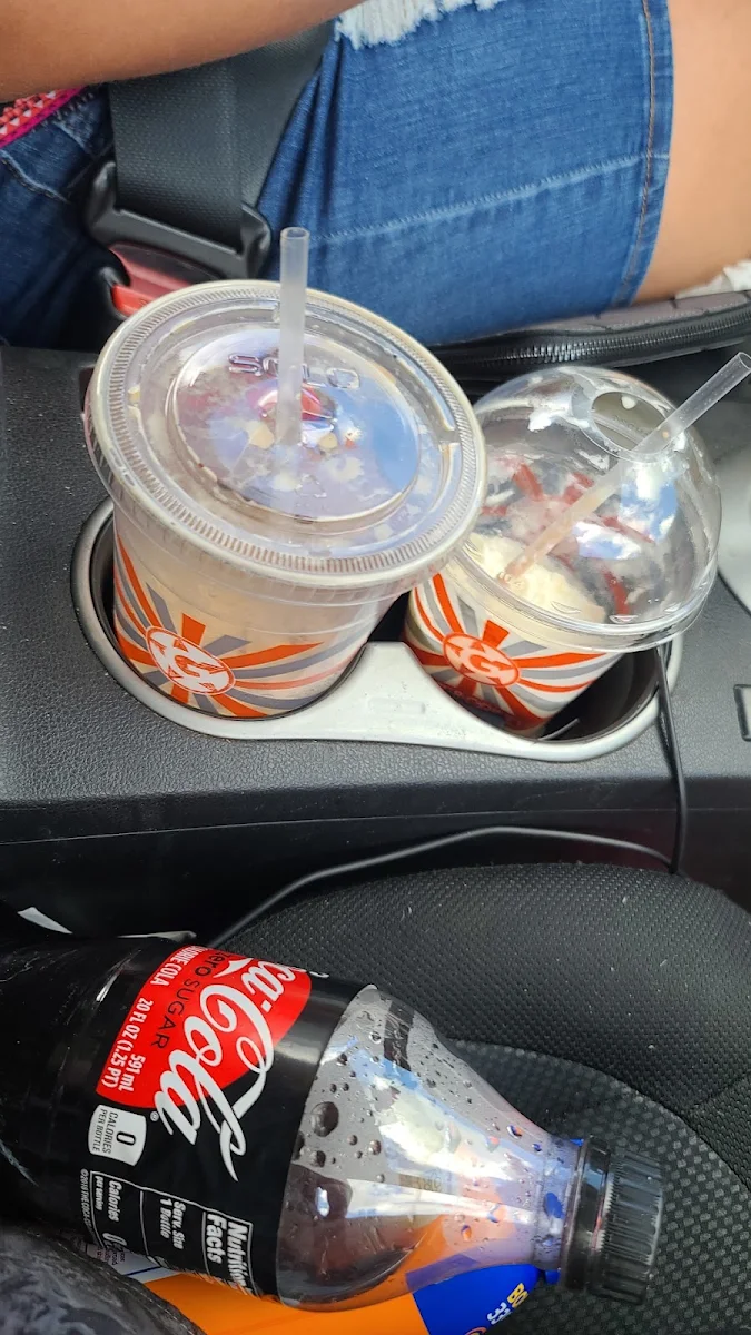 Left Iced Americano Right Blended Caramelo