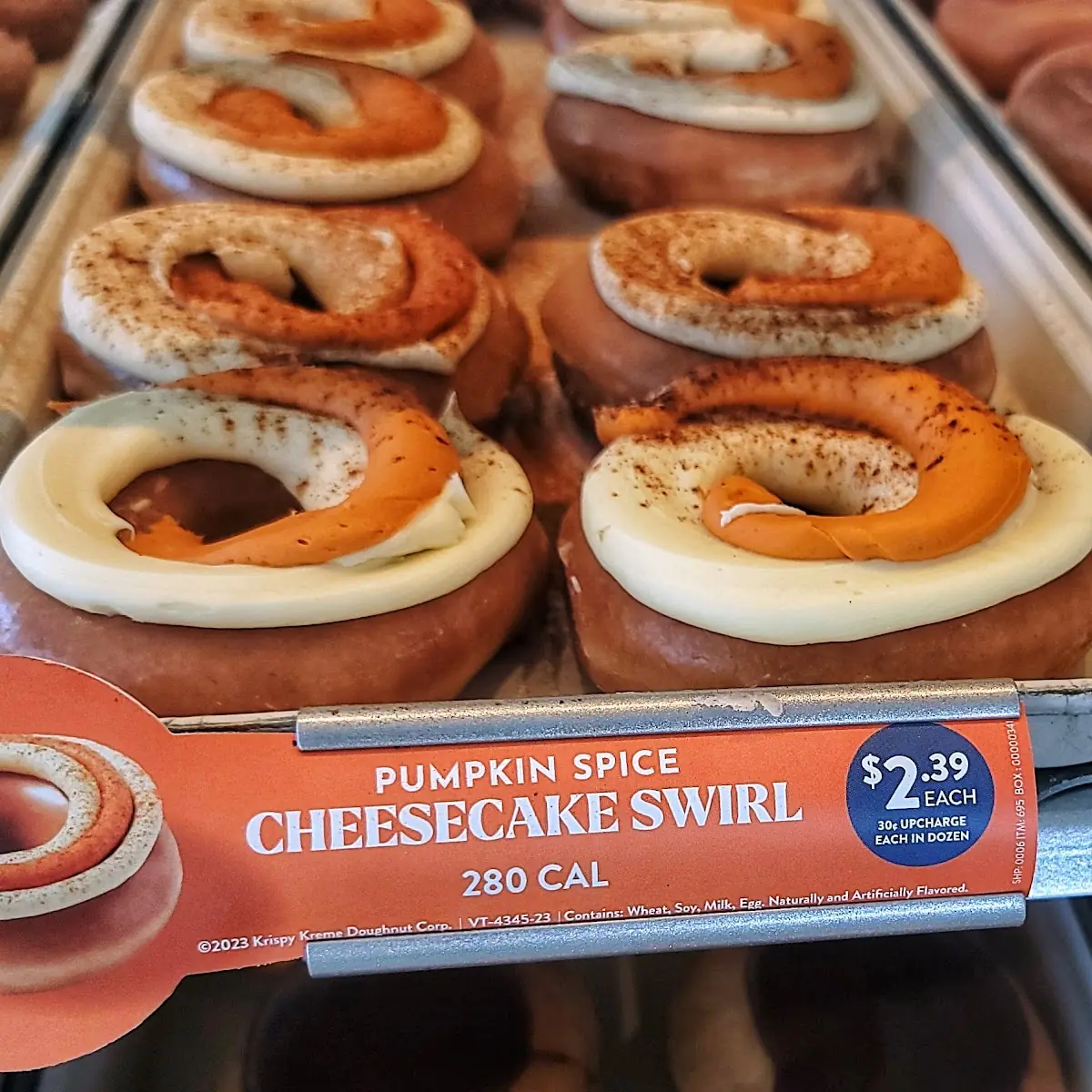 Pumpkin Spice Cheesecake Swirl