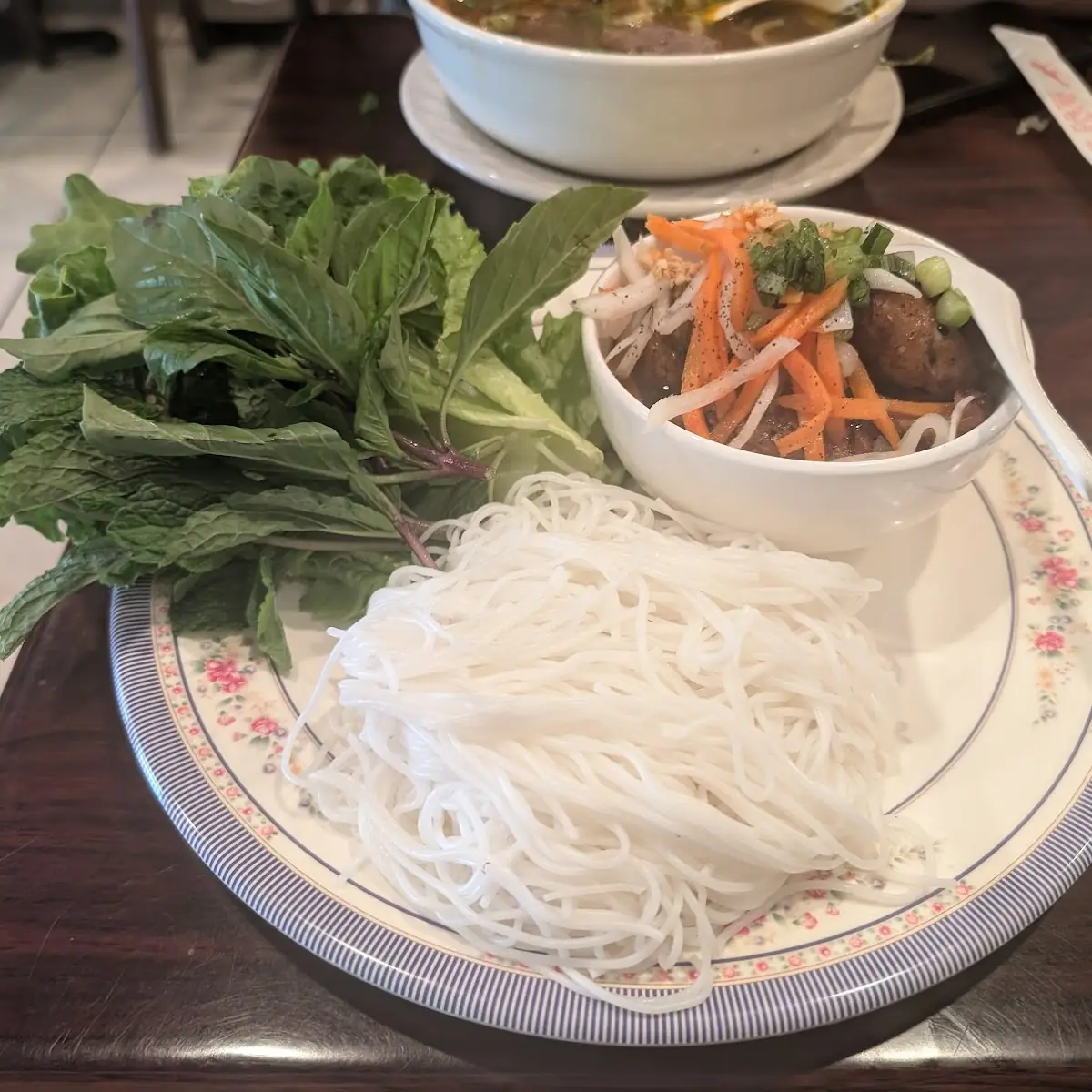 Rice Vermicelli with Lemongrass Beef