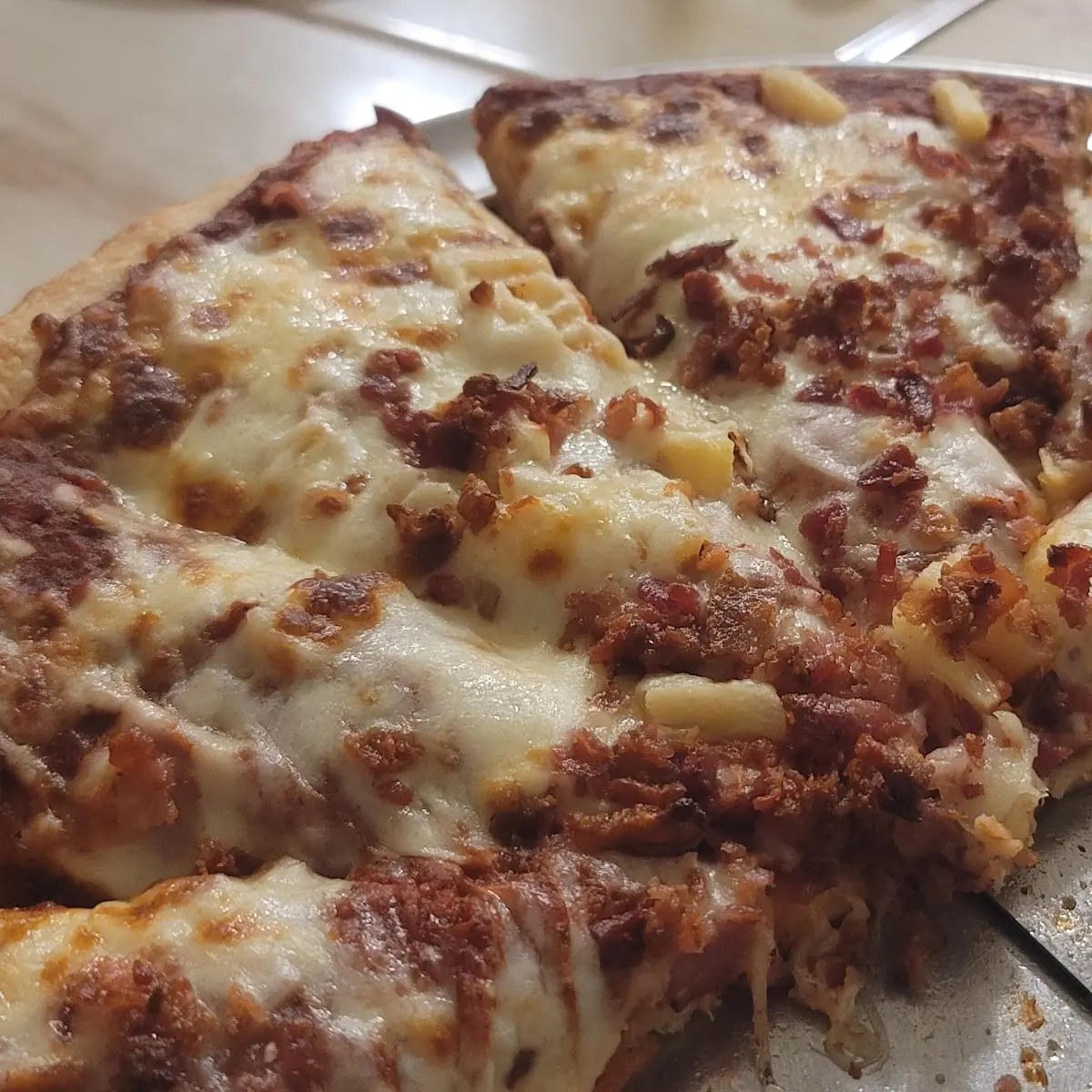 Hawaiian Pizza