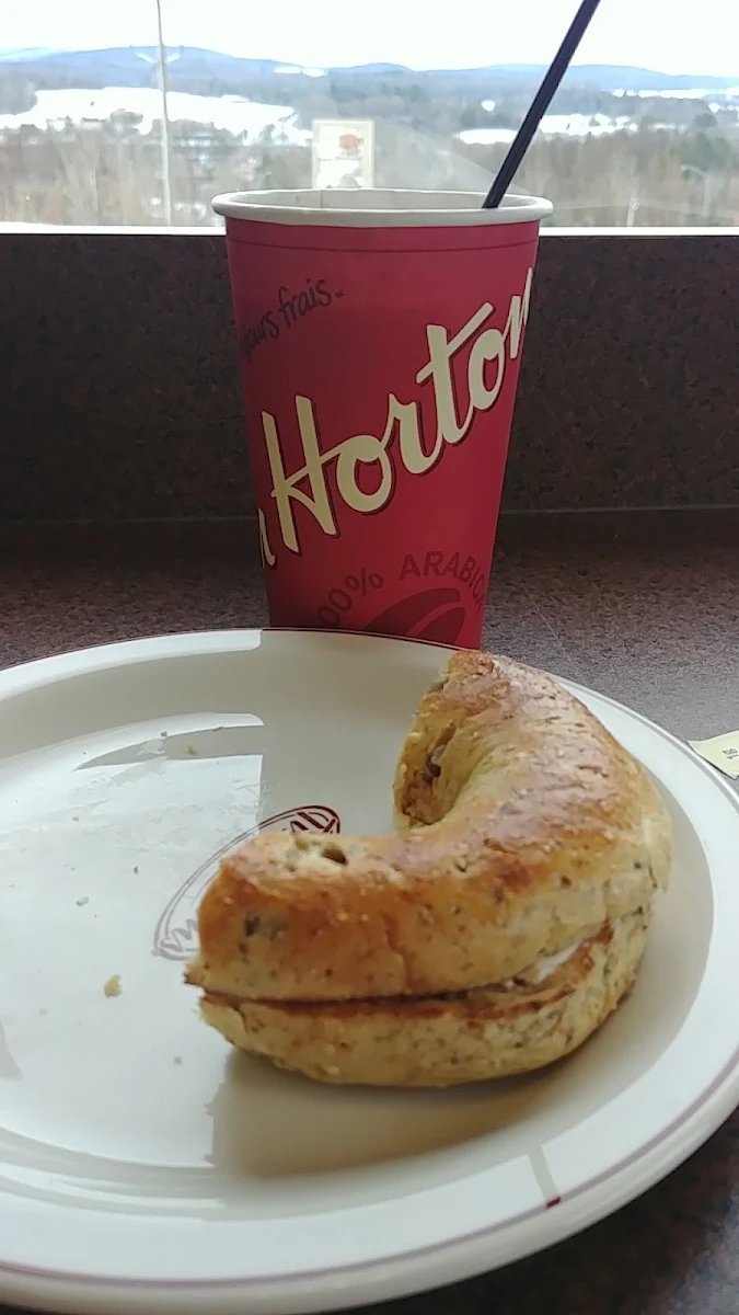 Bagel Et Café, Tim Hortons