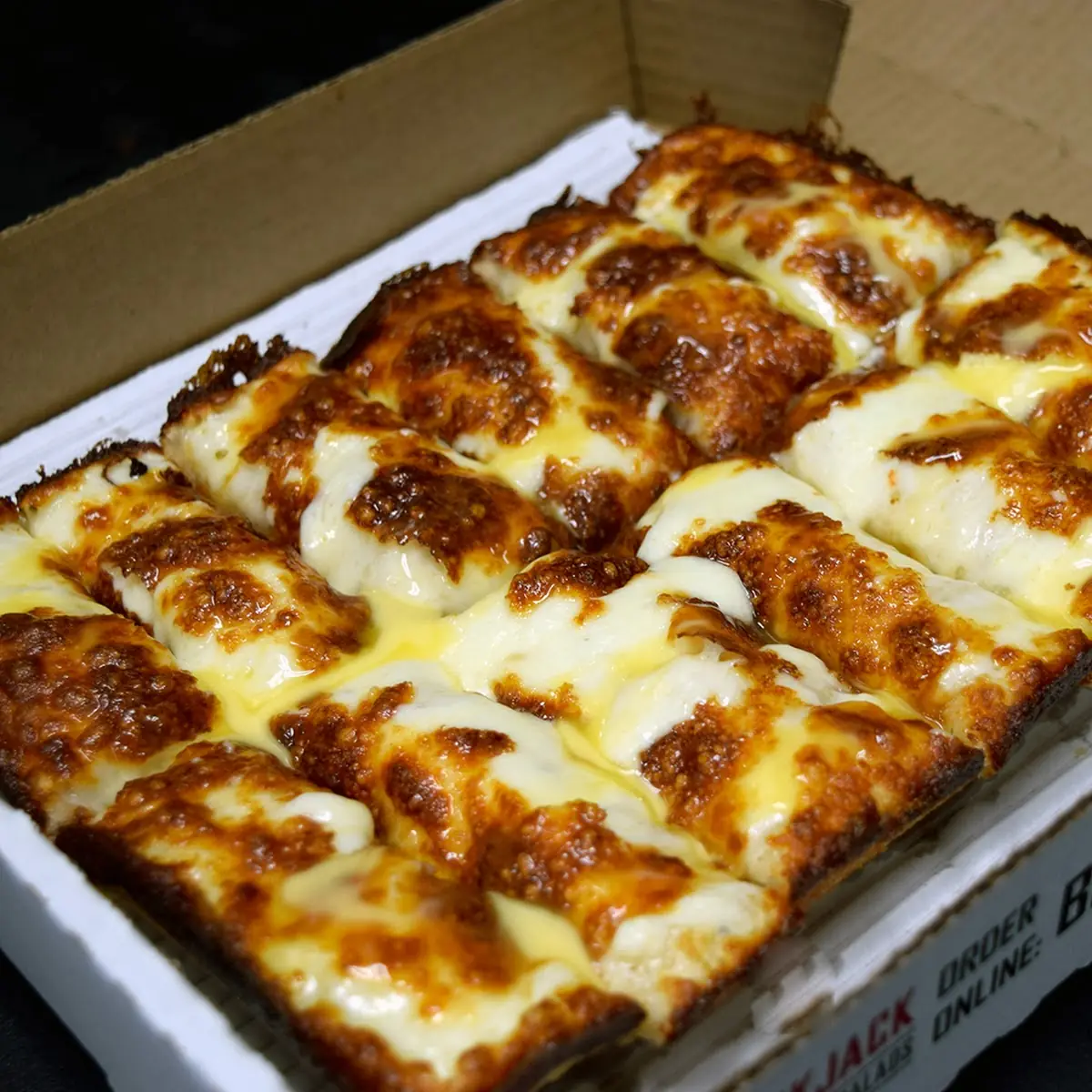 Deep Dish Cheesebread