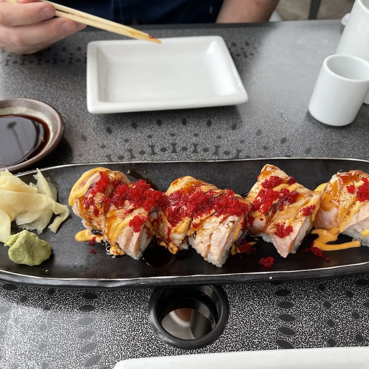 Seared Salmon Roll