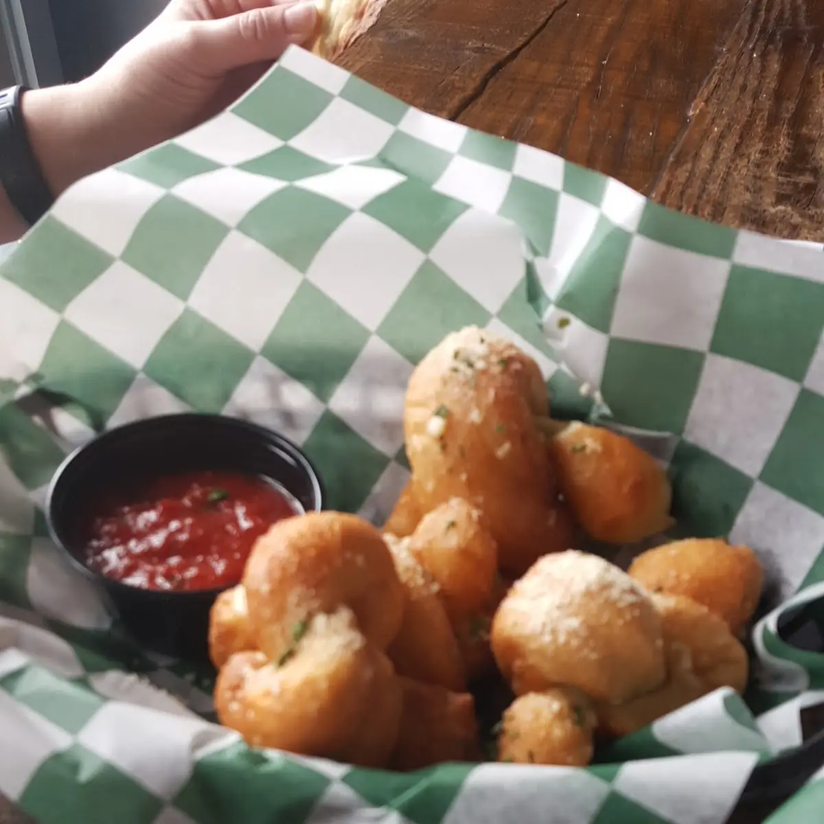 Cheesy Garlic Knots