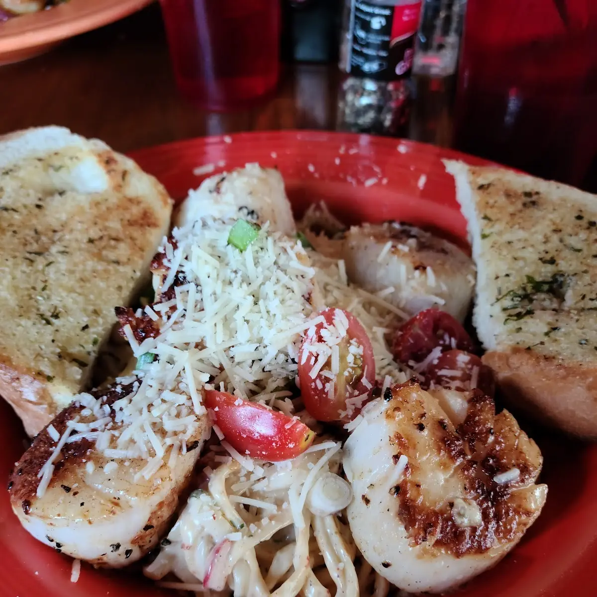 Seared Scallops with Banana Pepper Blush Sauce