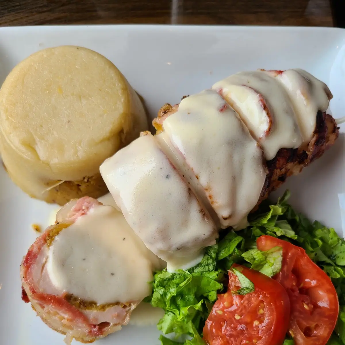 Pechuga Rellena de Amarillo