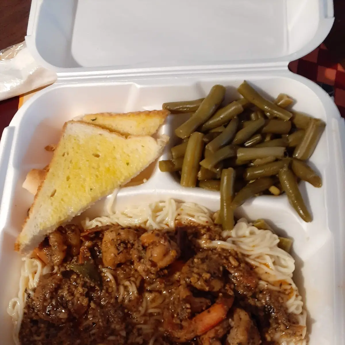 BBQ Shrimp with Green Beans