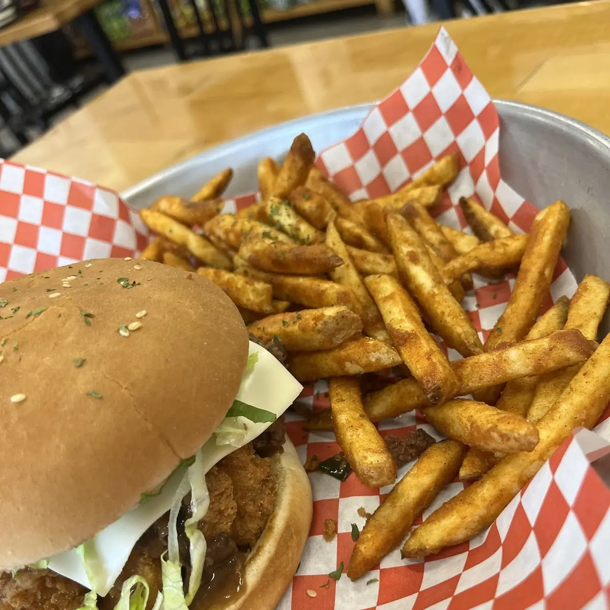 Crawlins Burger PO Boy