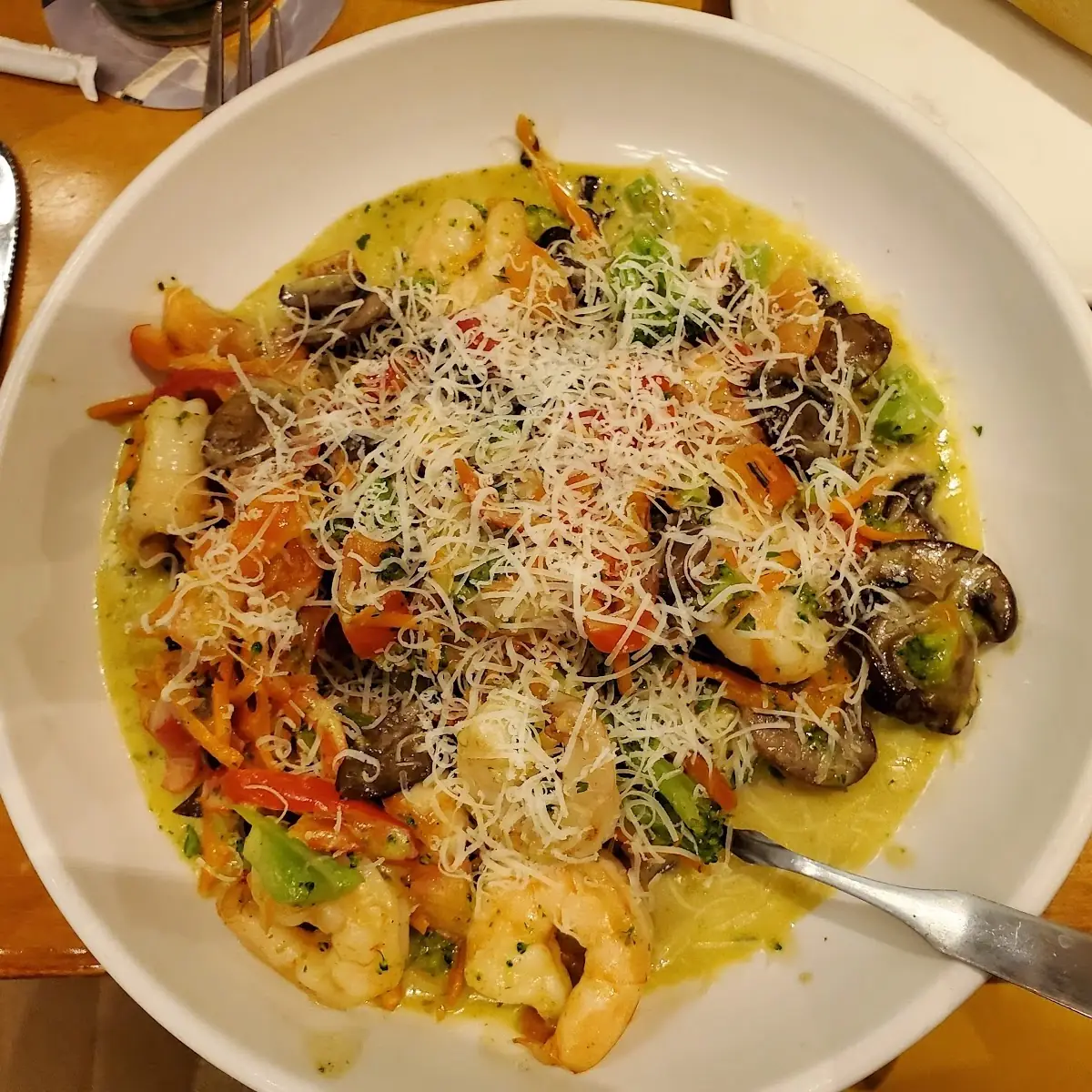 Shrimp and Chicken Carbonara