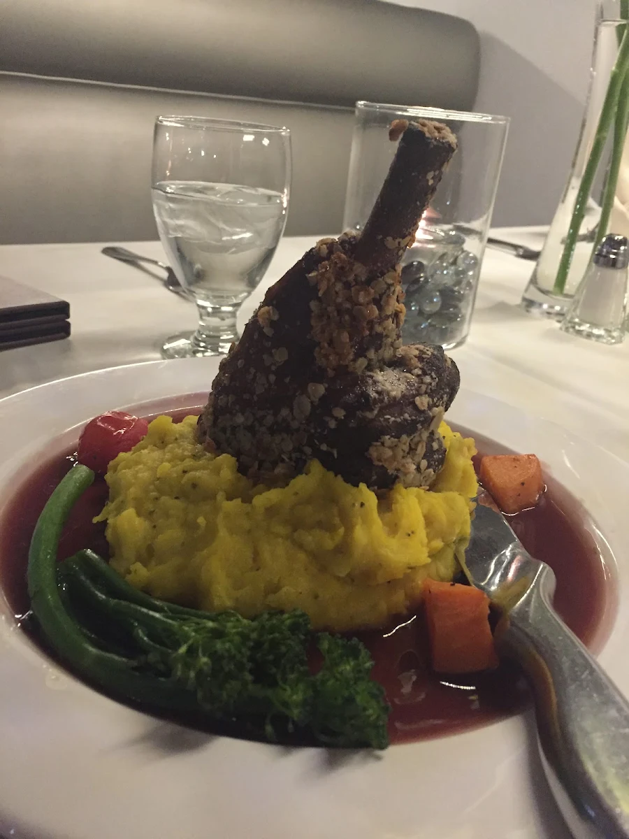 Lamb Shank, Four Seasons Restaurant & Lounge