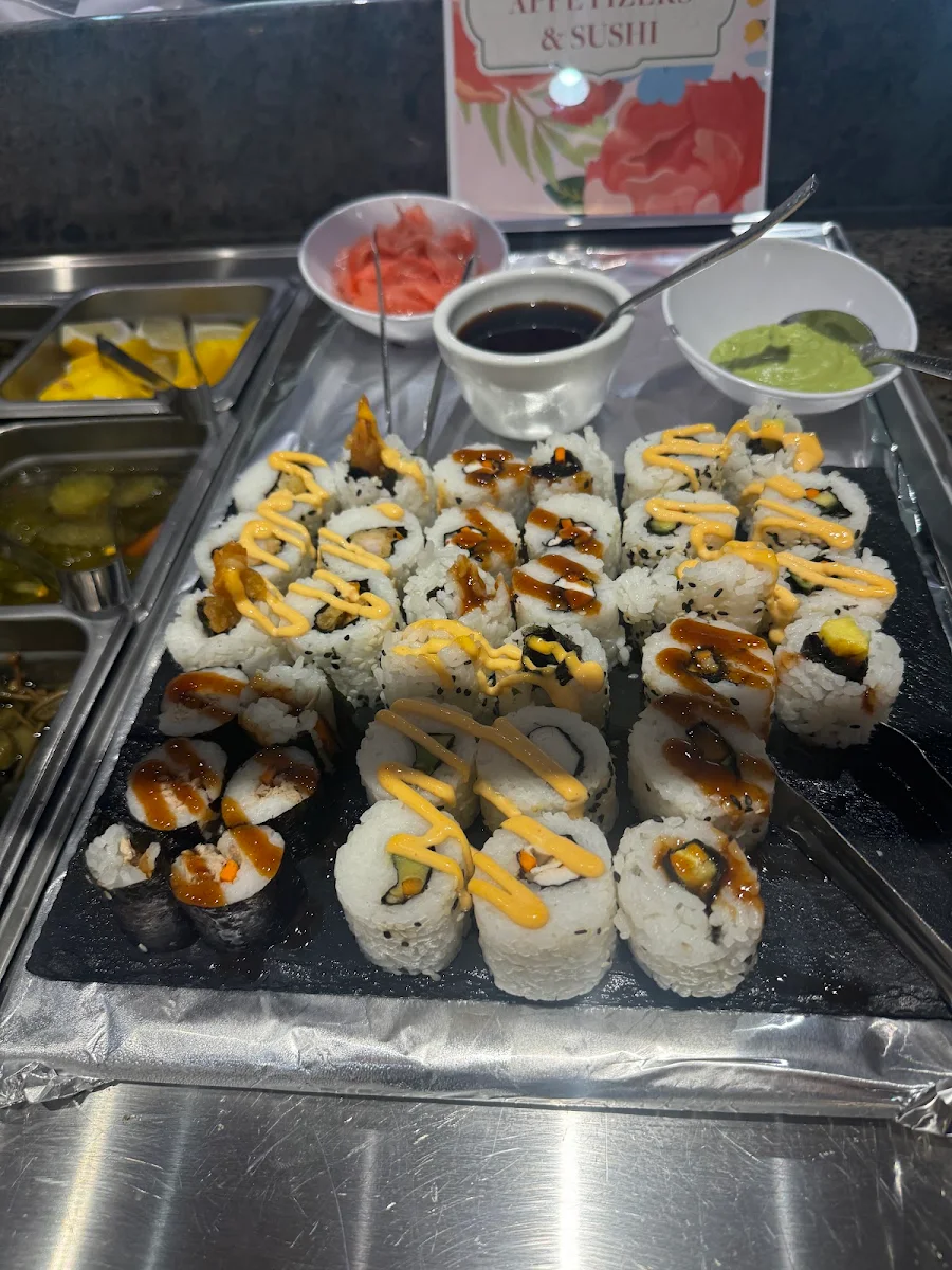 Sushi Buffet, Four Seasons Restaurant & Lounge