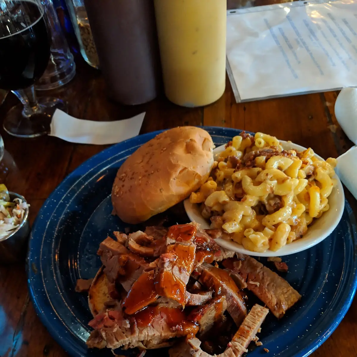 Brisket Sandwich with Mac and Cheese
