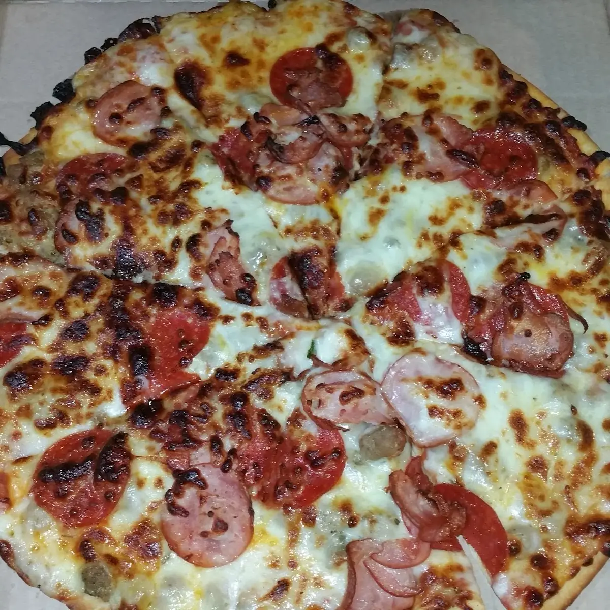 12" Med BBQ Chicken Pizza