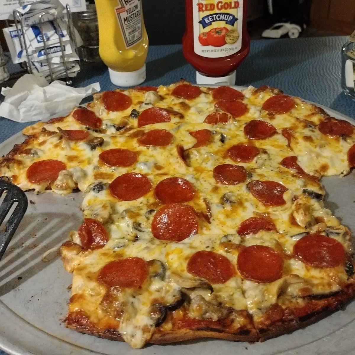 Deluxe Pizza