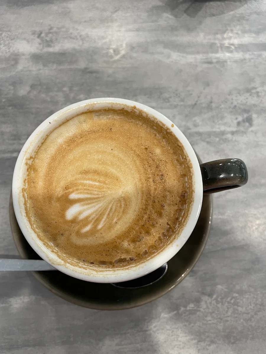 Highlights, Little Gossip Cafe