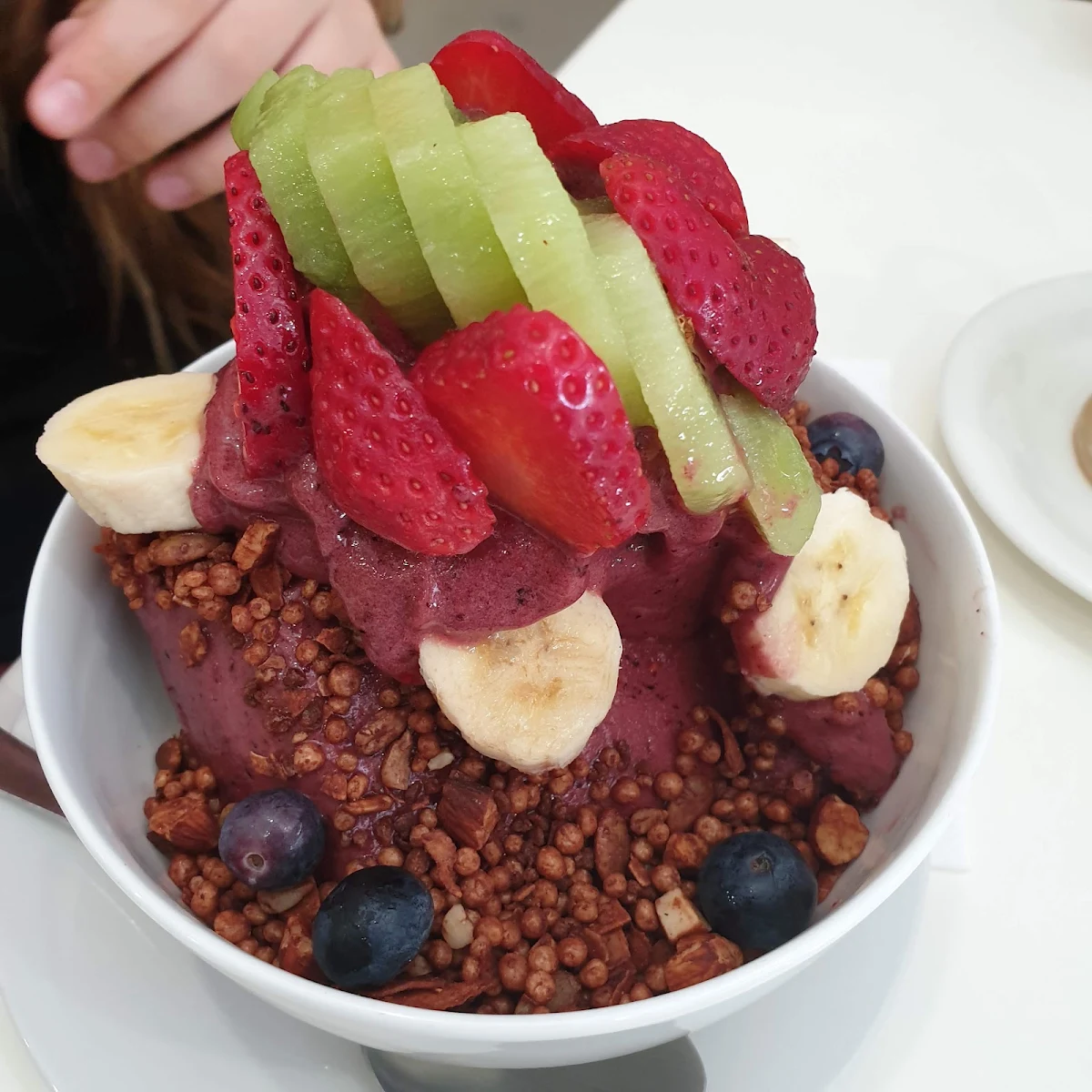 Highlights, Little Gossip Cafe