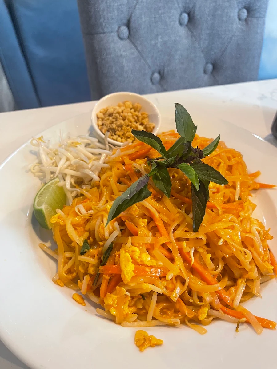 Pad Thai W/ Shrimp