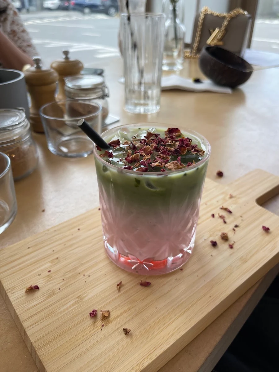 Iced Matcha Rose Latte