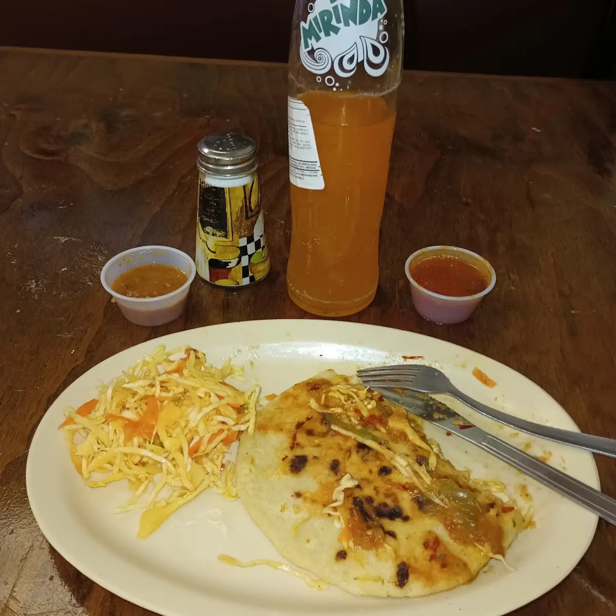 Pupusa de Queso Con Pollo