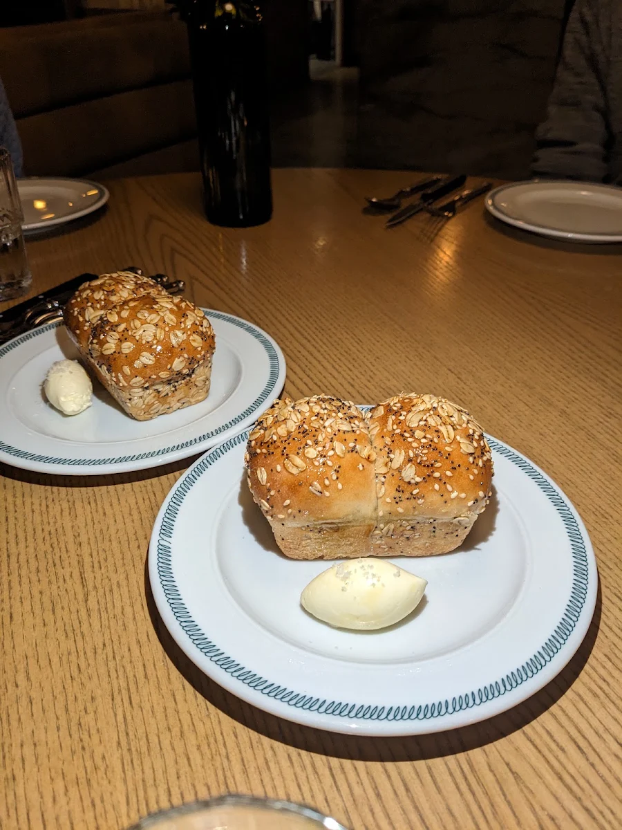 Pain de Fesse Maison, Restaurant Melba