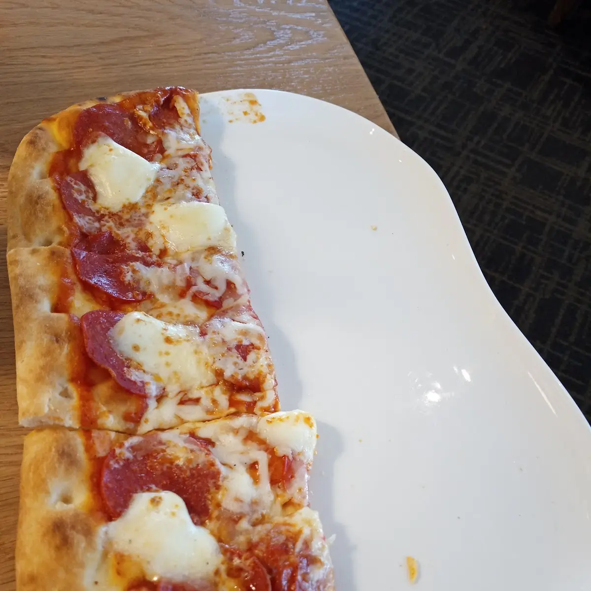 Pepperoni Pizza Flatbread Pizza