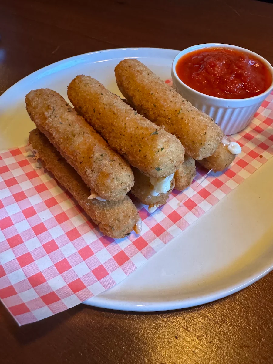 Mozza Sticks, Pinky's On Main