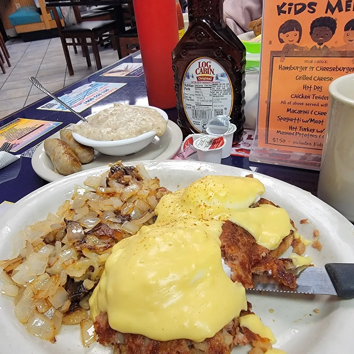 Corned Beef Hash Eggs Benedict