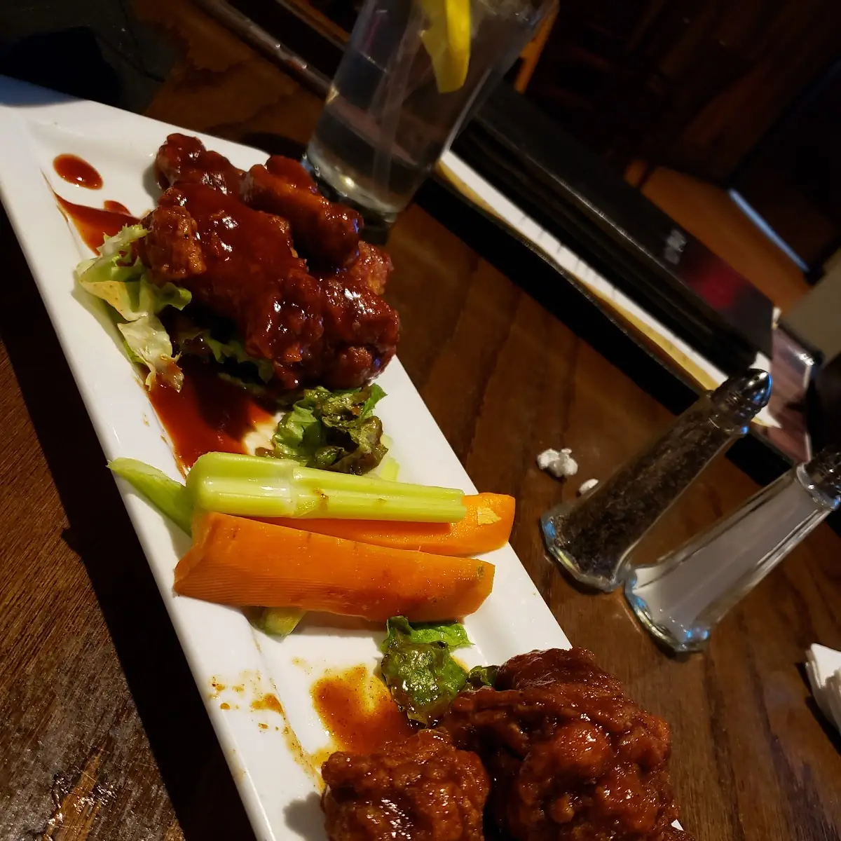 Jumbo Chicken Wings - 6