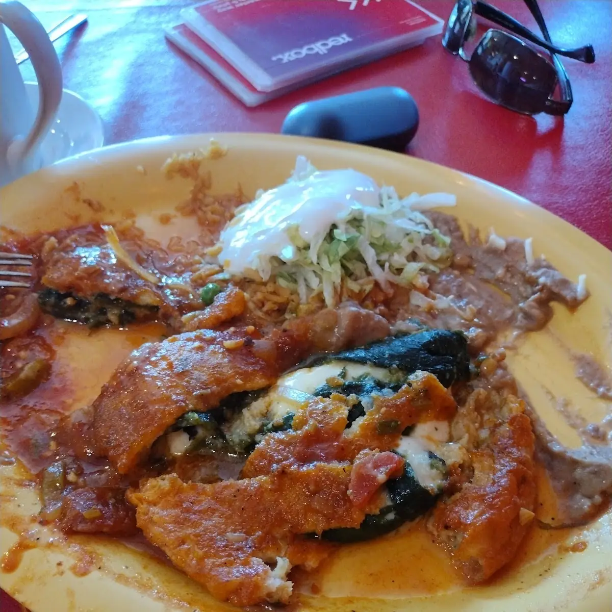 Chiles Rellenos de Queso Oaxaca Ensalsados