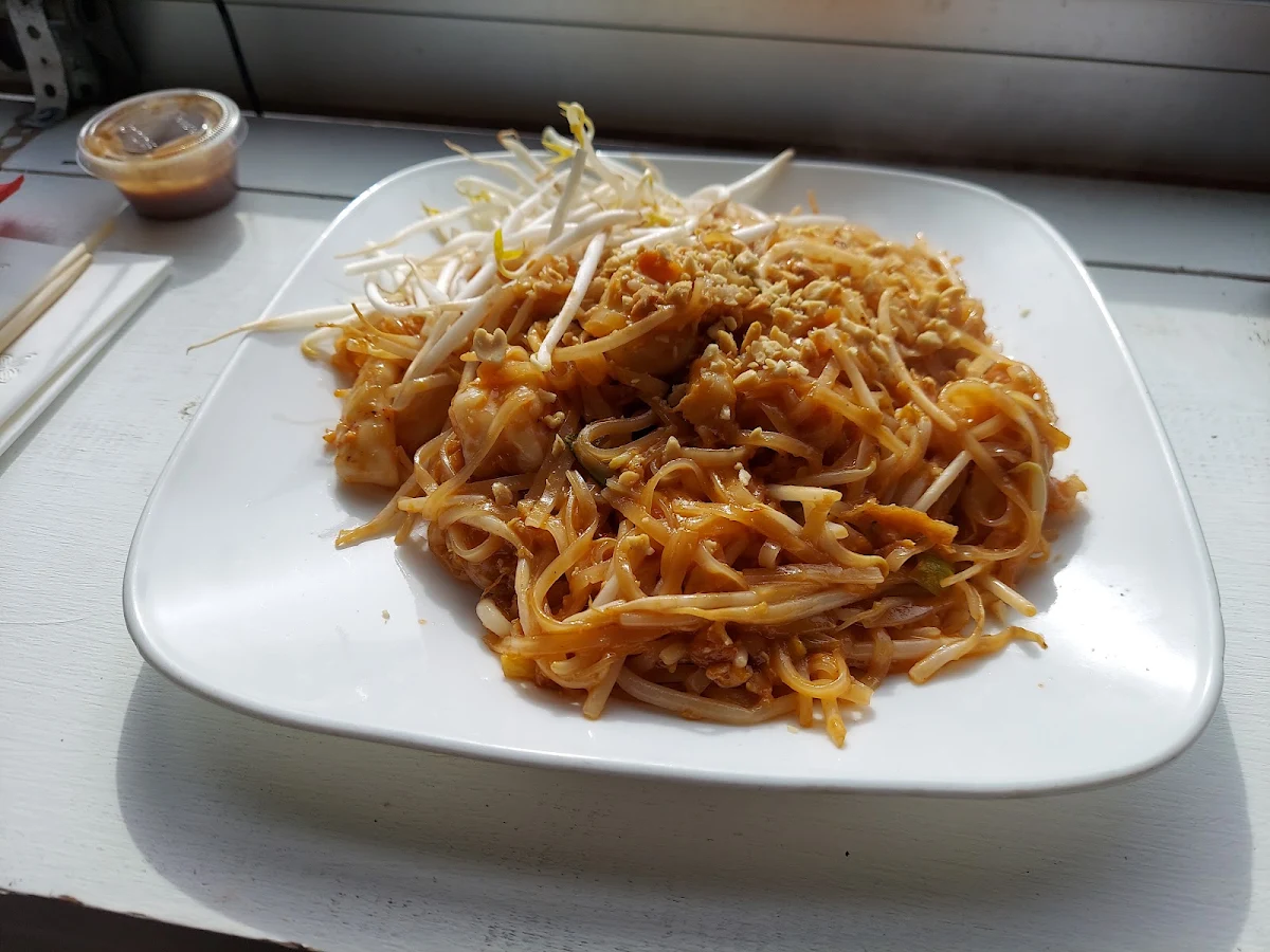 Seafood Combo Pad Thai