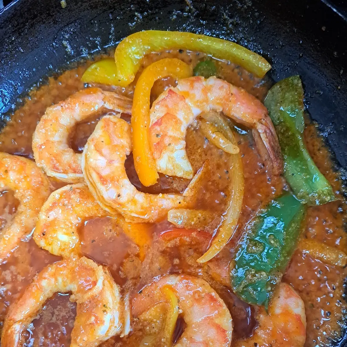Camarones En Salsa Criolla