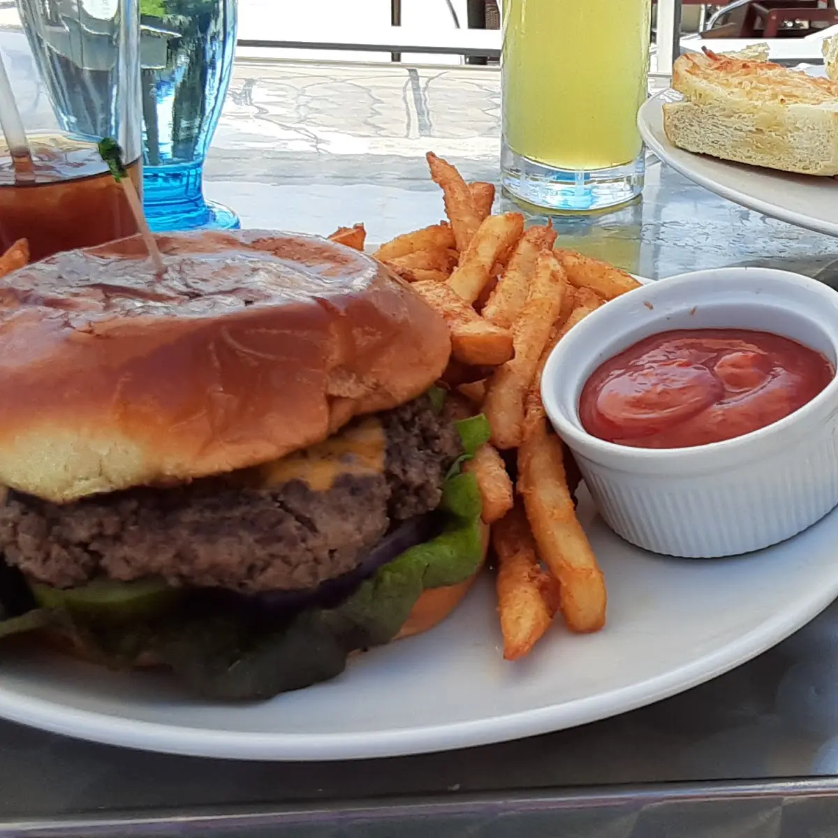 Angus Beef Burger with Teriyaki Pasta Chicken Alfredo