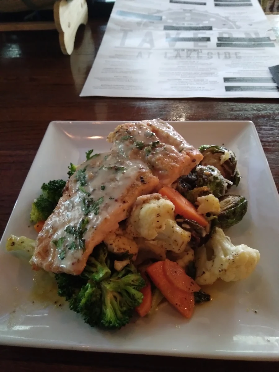 Salmon with Grilled Veggies