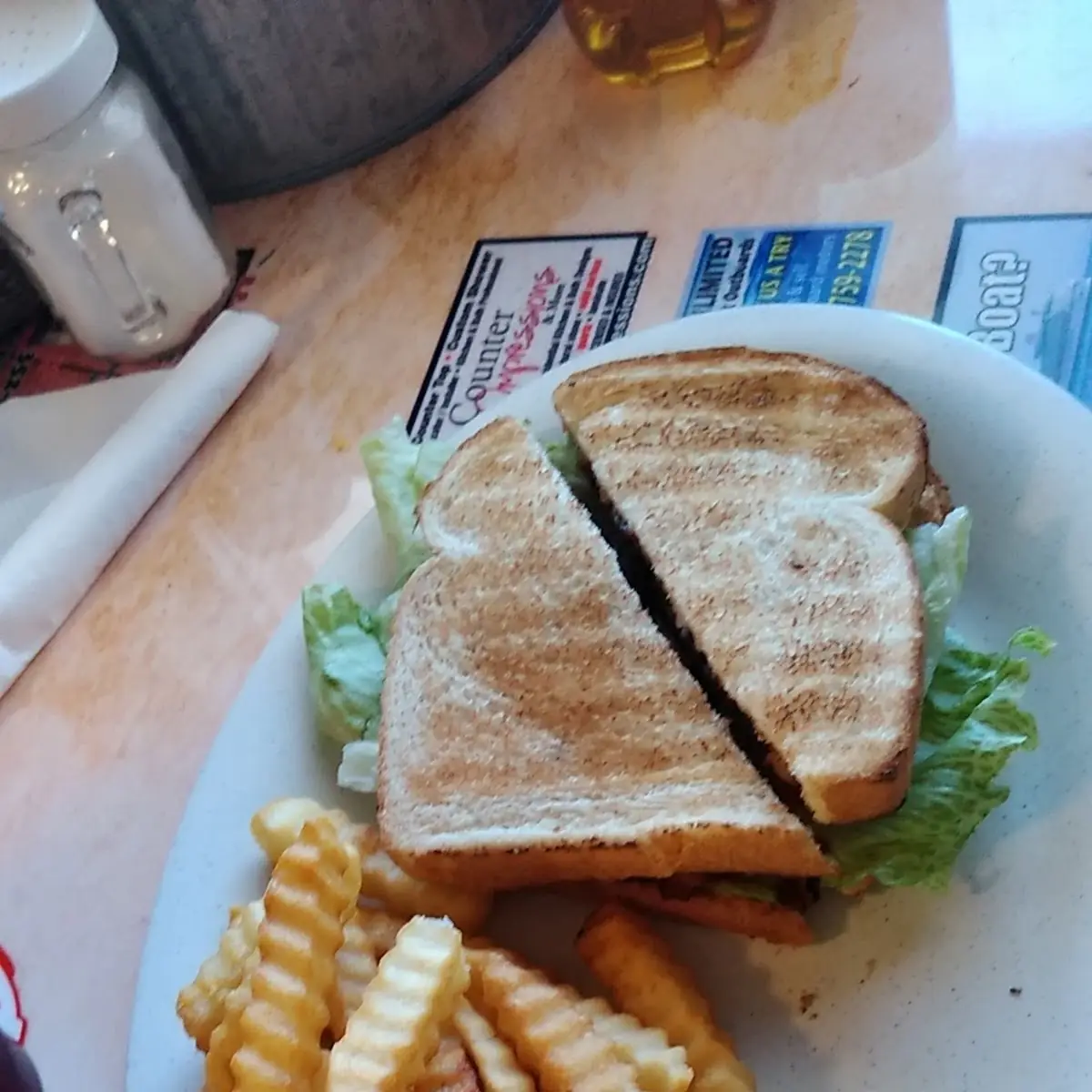 blt Sandwich with Fries