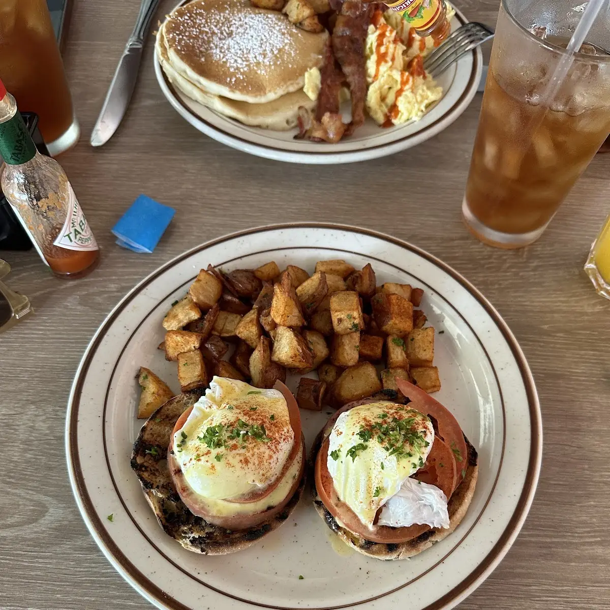 Eggs Benedict