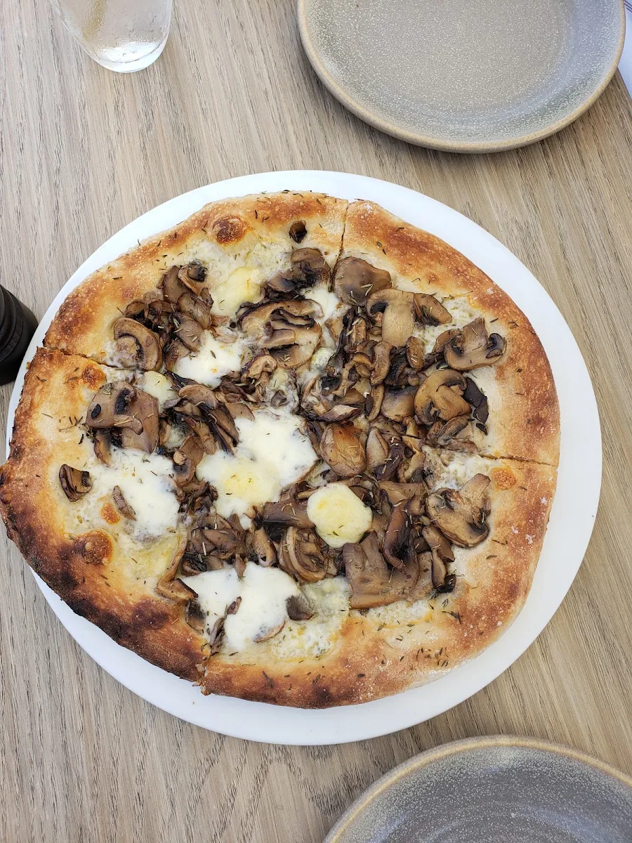 Funghi Pizza
