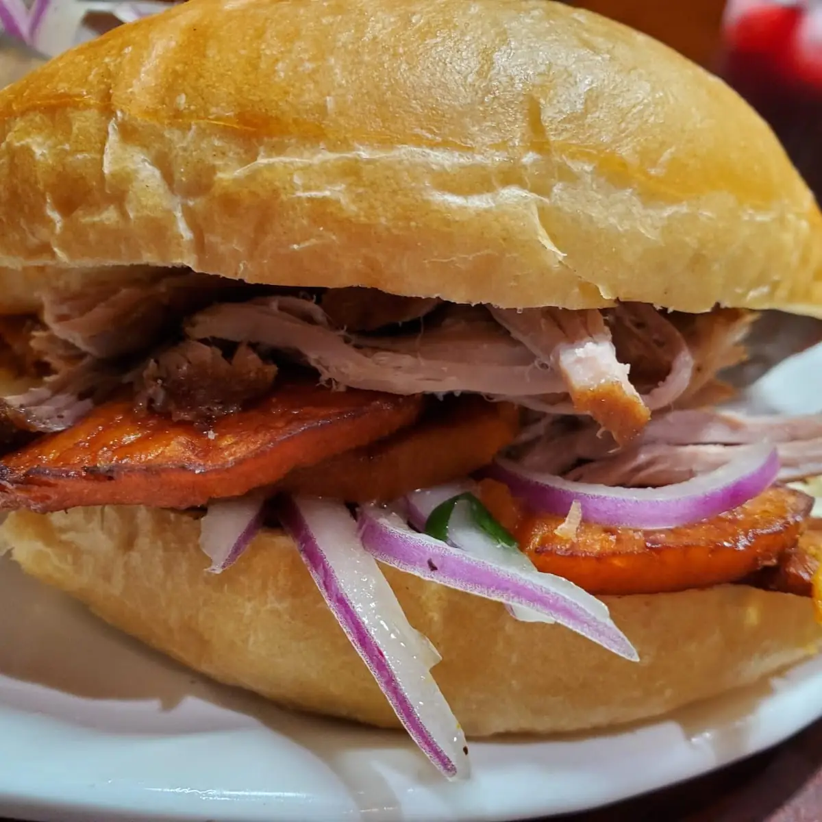 Sandwich de Chicharrón Pork