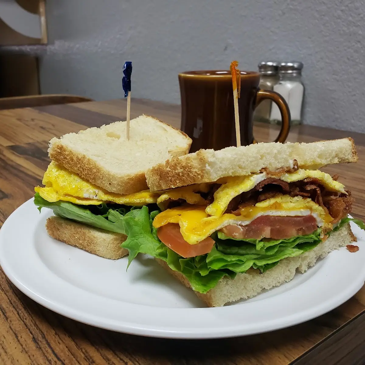 Breakfast blt Sandwich