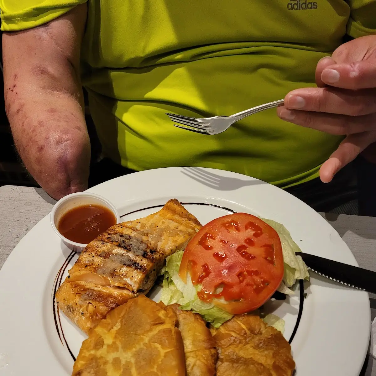 Salmón En Salsa De Guayaba