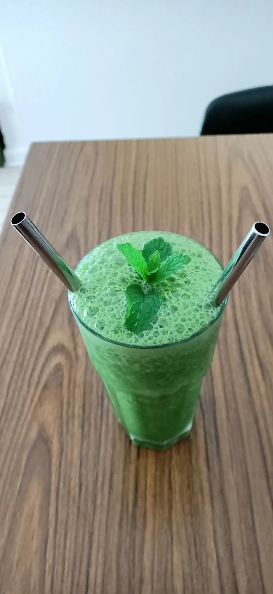 Green Smoothie, Homegrown Cafe