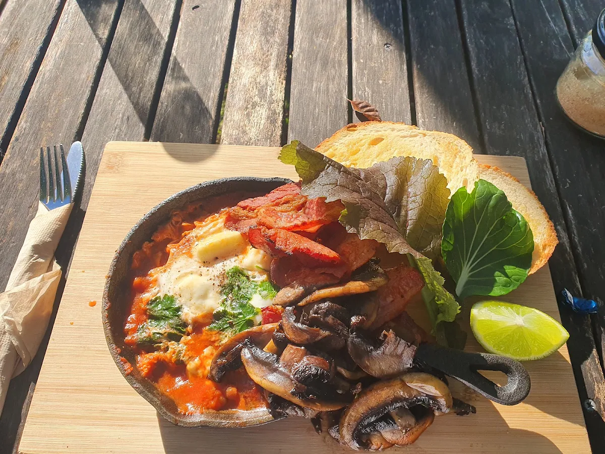 Highlights, Homegrown Cafe