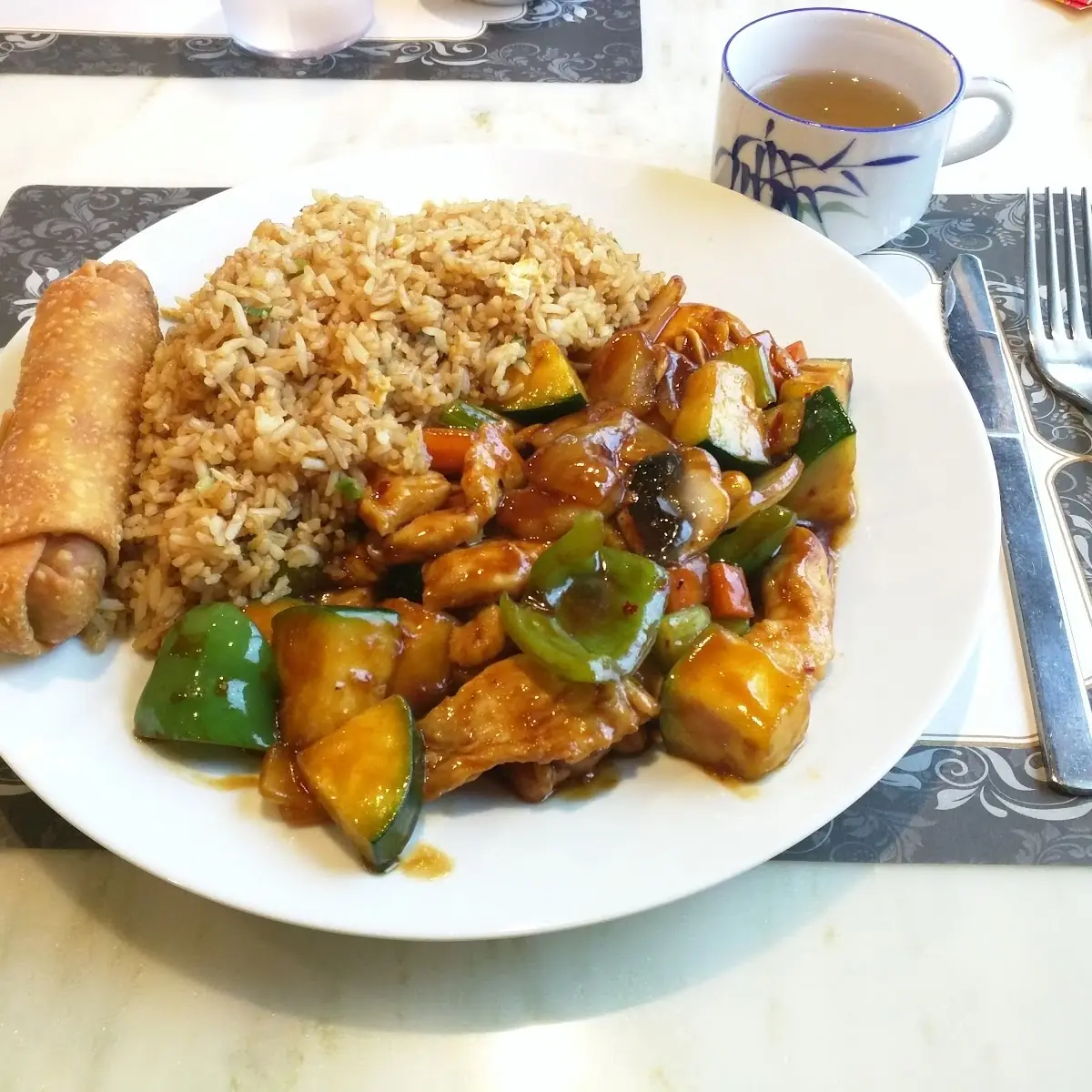 Kung Pao Chicken Lunch Special