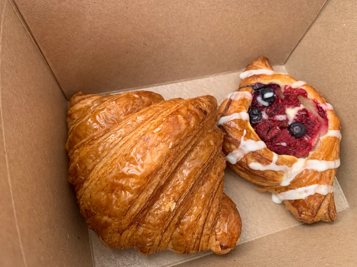 Mixed Berry Pastry