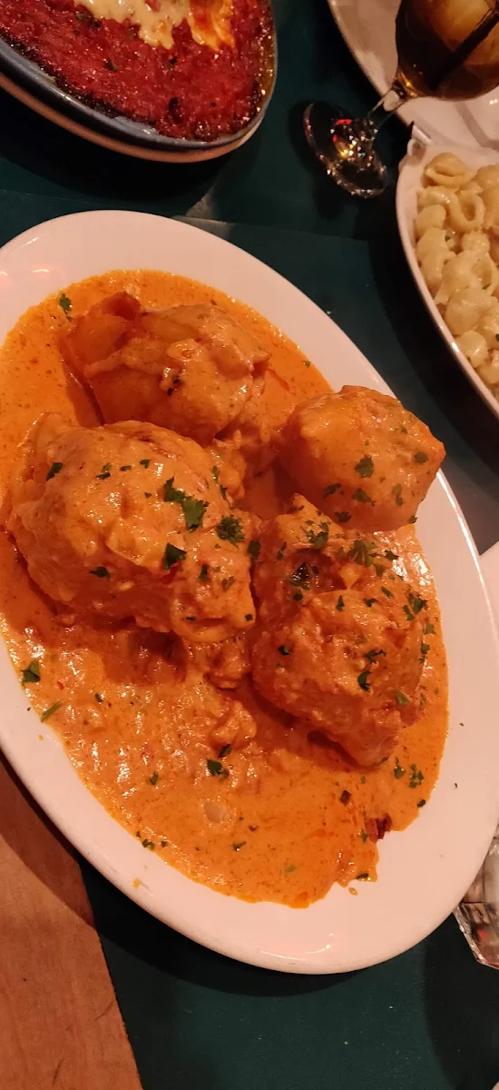 Stuffed Pasta, Anton's Pasta Bar